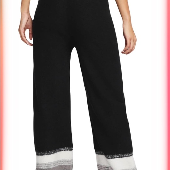 Nike Woman Yoga Pants (S) Sweater - Black-Multi Color Bottom NWOT - Picture 5 of 8